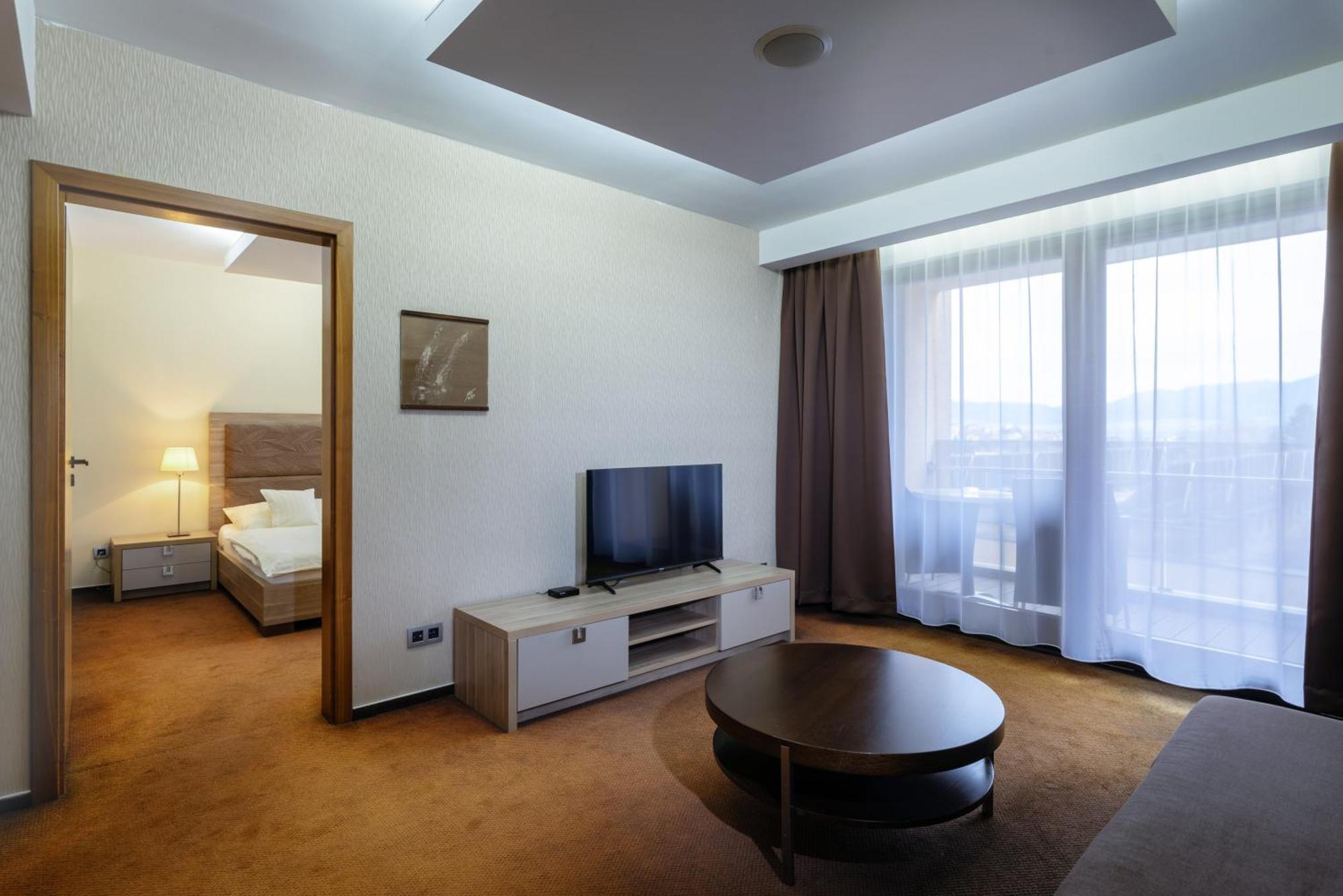 Wellness Hotel Diplomat Rajecké Teplice エクステリア 写真