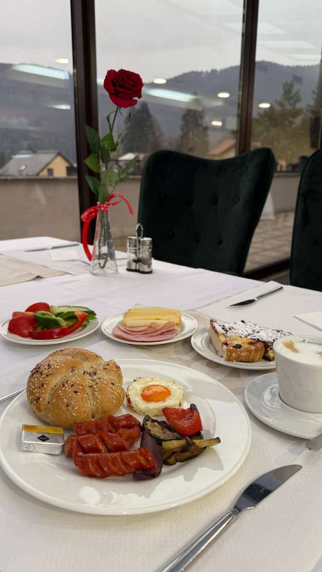 Wellness Hotel Diplomat Rajecké Teplice エクステリア 写真