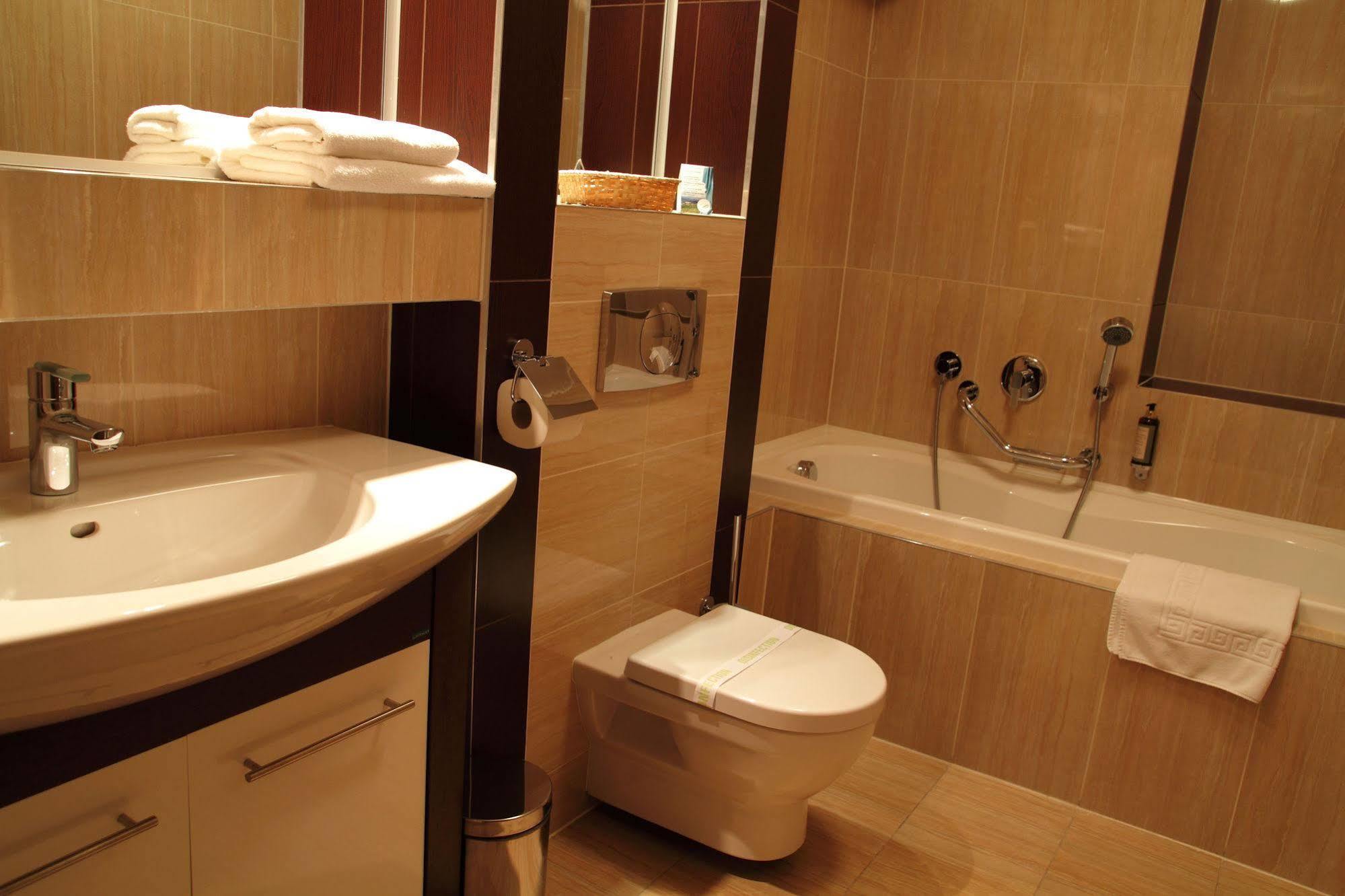 Wellness Hotel Diplomat Rajecké Teplice エクステリア 写真
